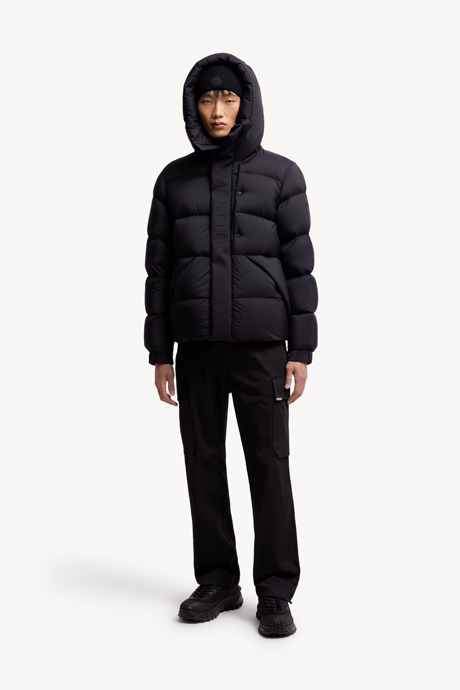 Madeira Hooded Short Down Jacket Men Black Moncler 0